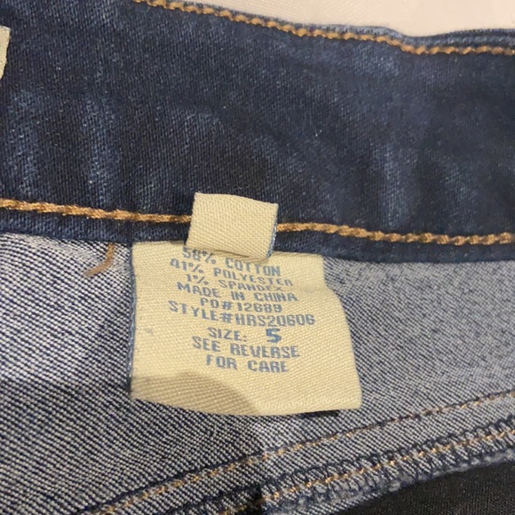 Paris Blues Dark Denim. Size: 5. Stretchy & comfortable pair of jeans. - Picture 4 of 10